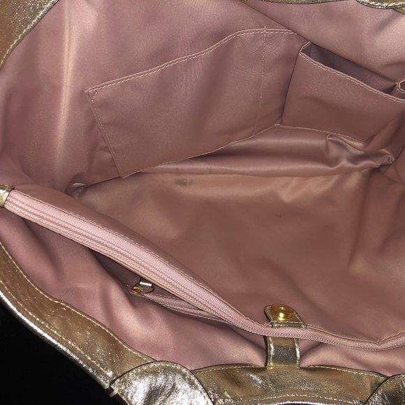 Beautiful and Flirty Authentic Coach Purse! - Picture 8 of 13